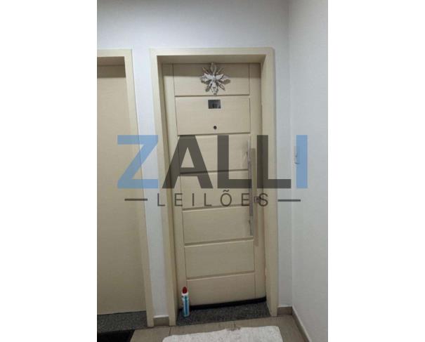Apartamento com 2 quartos no Lapa (foto 3 de 11)
