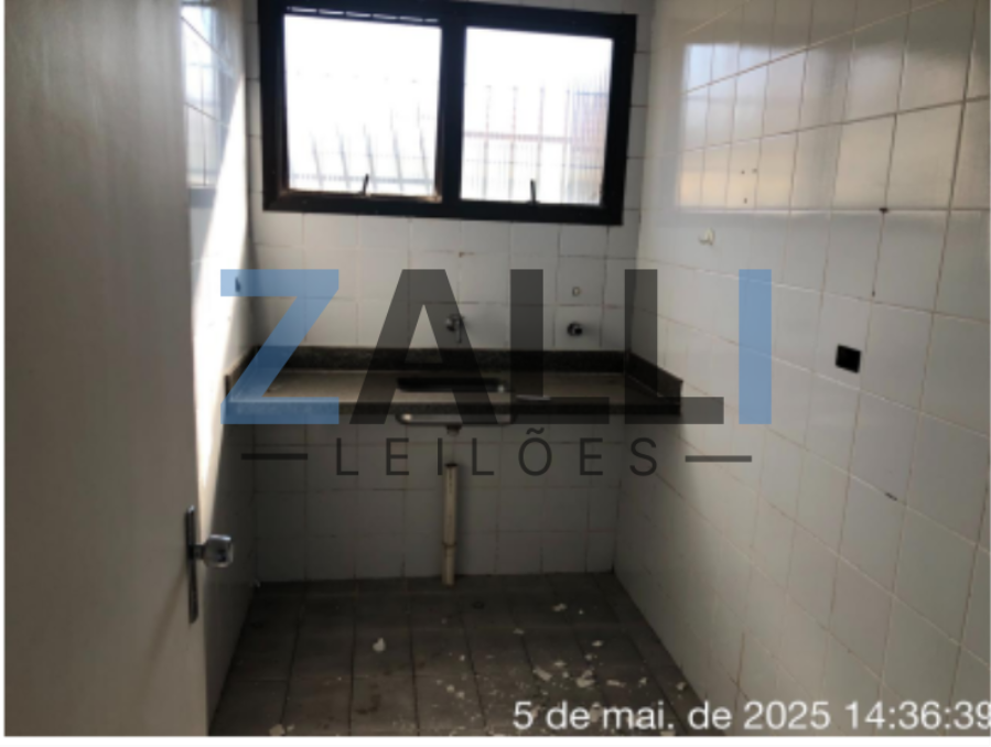(DIREITOS) IMÓVEL COMERC. A.U. 167m² - SANTOS/SP (DIREITOS) IMÓVEL COMERC. A.U. 167m² - SANTOS/SP, localizado em Santos - SP